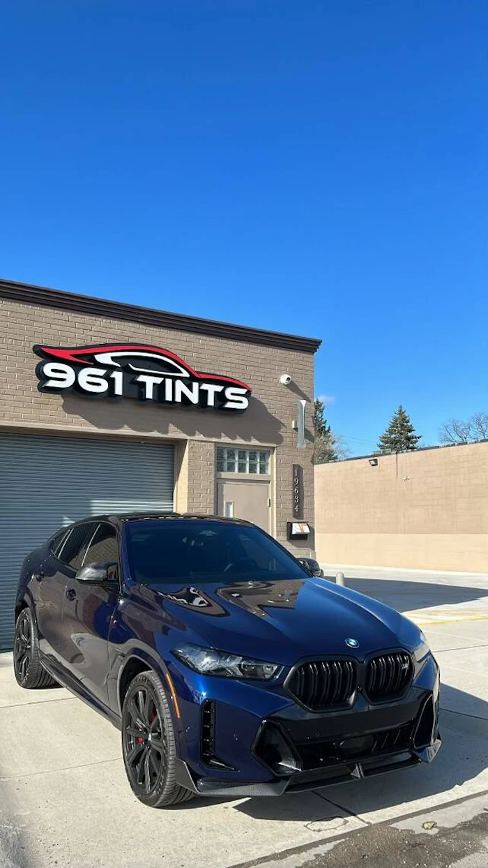 Tinted SUV outside 961 Tints
