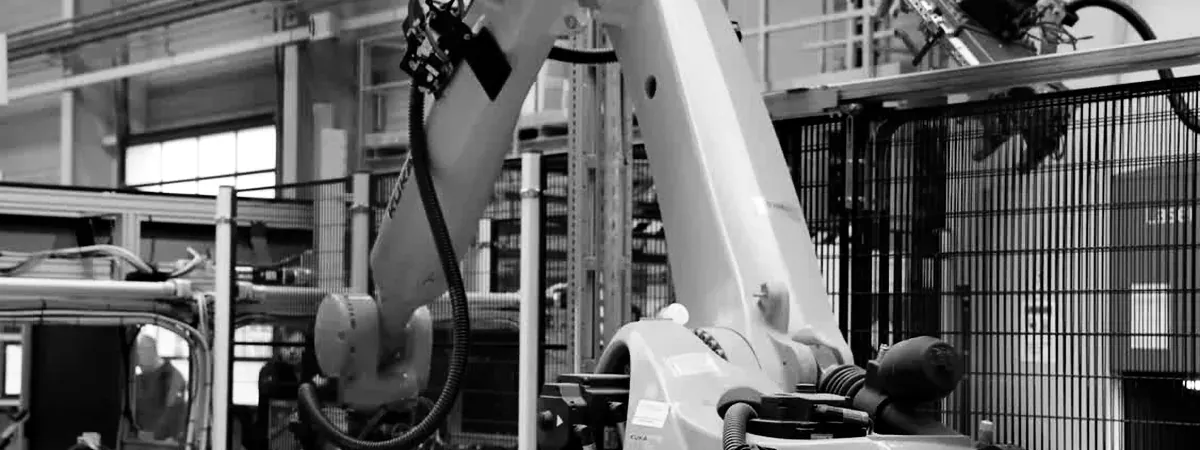 Industrial robot in a production cell